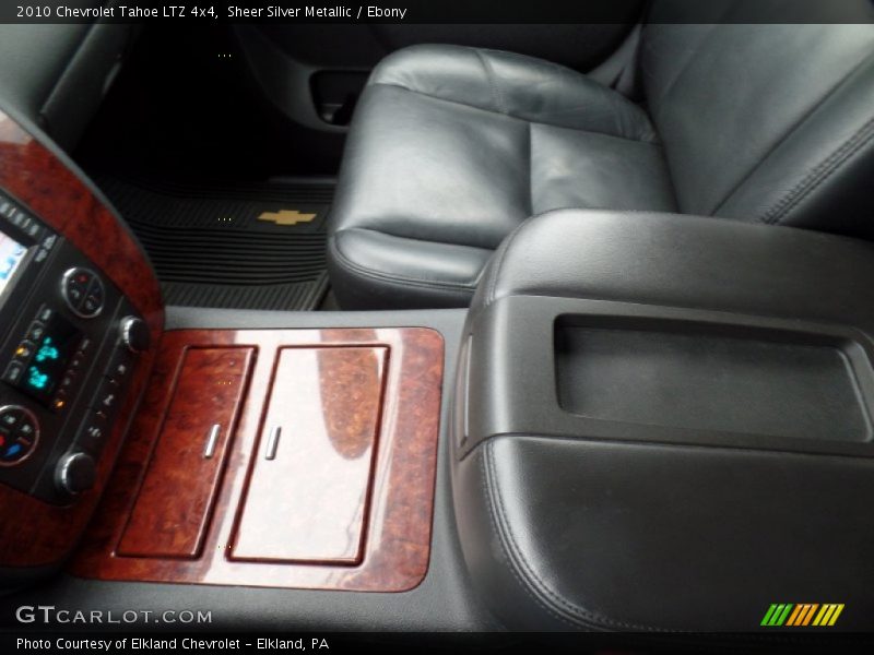 Sheer Silver Metallic / Ebony 2010 Chevrolet Tahoe LTZ 4x4
