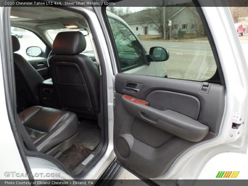Sheer Silver Metallic / Ebony 2010 Chevrolet Tahoe LTZ 4x4