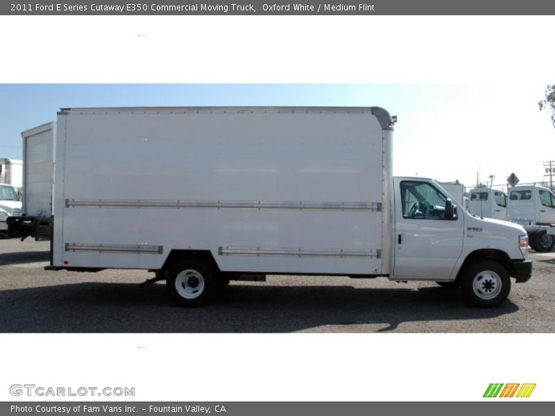 Oxford White / Medium Flint 2011 Ford E Series Cutaway E350 Commercial Moving Truck