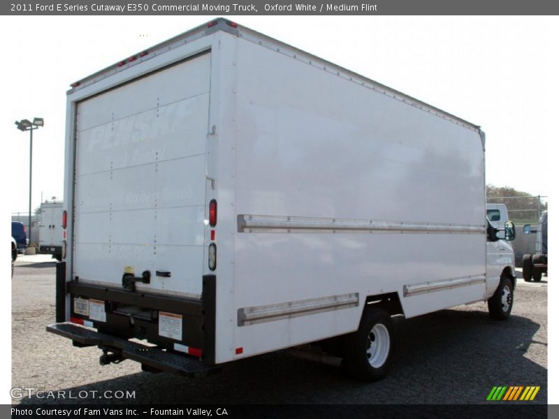 Oxford White / Medium Flint 2011 Ford E Series Cutaway E350 Commercial Moving Truck
