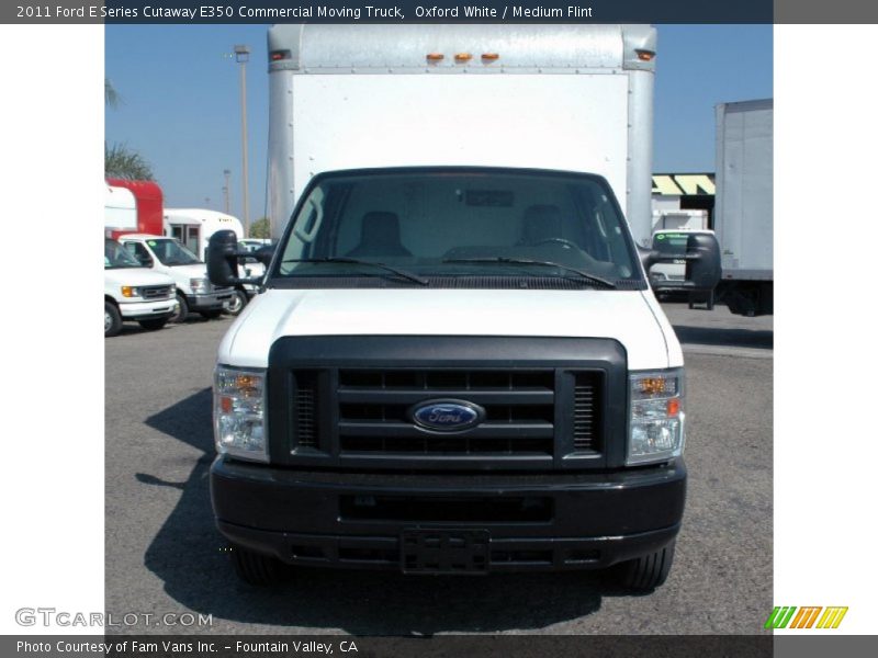 Oxford White / Medium Flint 2011 Ford E Series Cutaway E350 Commercial Moving Truck