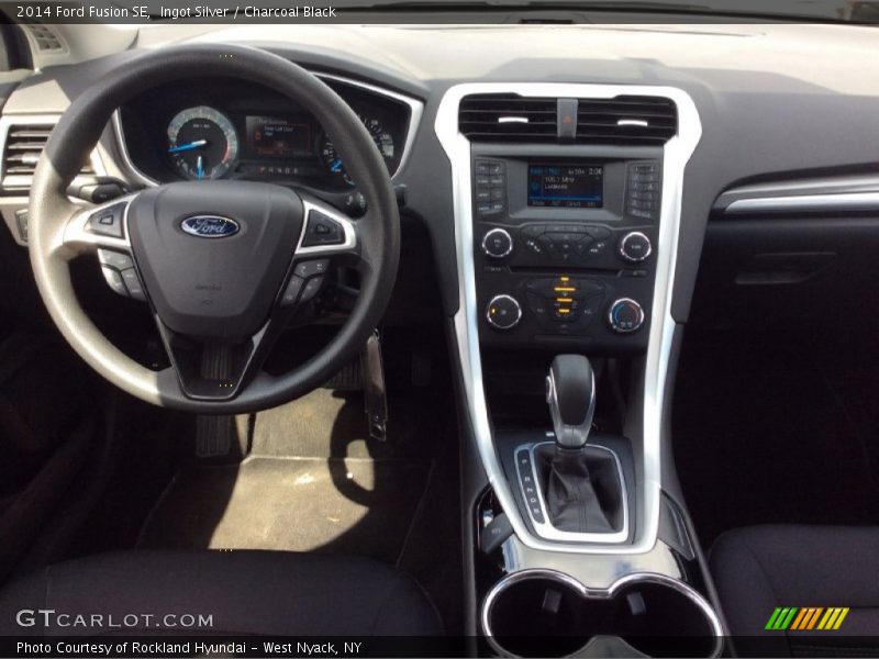 Ingot Silver / Charcoal Black 2014 Ford Fusion SE