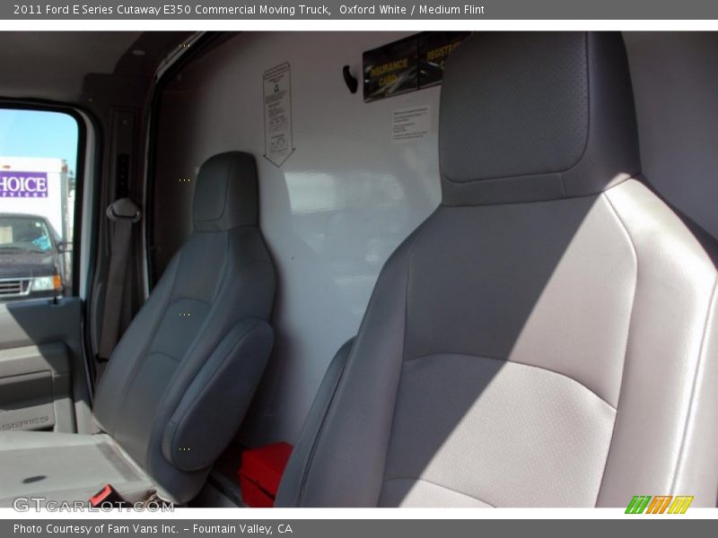 Oxford White / Medium Flint 2011 Ford E Series Cutaway E350 Commercial Moving Truck