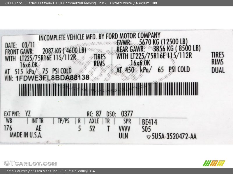 Oxford White / Medium Flint 2011 Ford E Series Cutaway E350 Commercial Moving Truck
