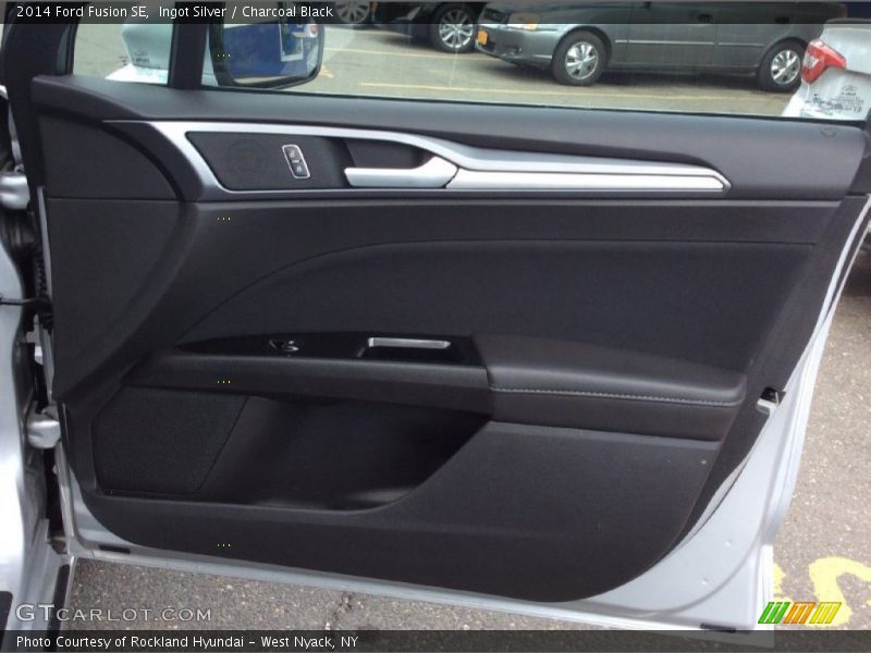 Ingot Silver / Charcoal Black 2014 Ford Fusion SE