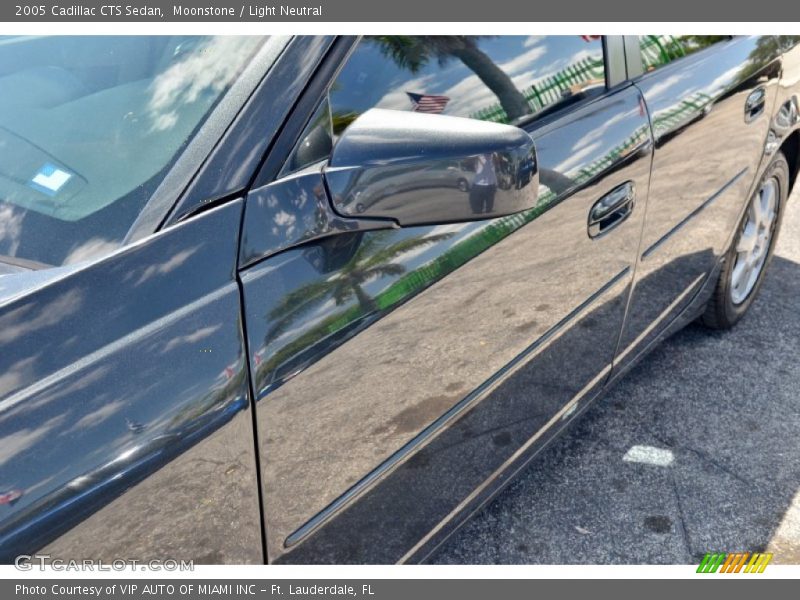 Moonstone / Light Neutral 2005 Cadillac CTS Sedan