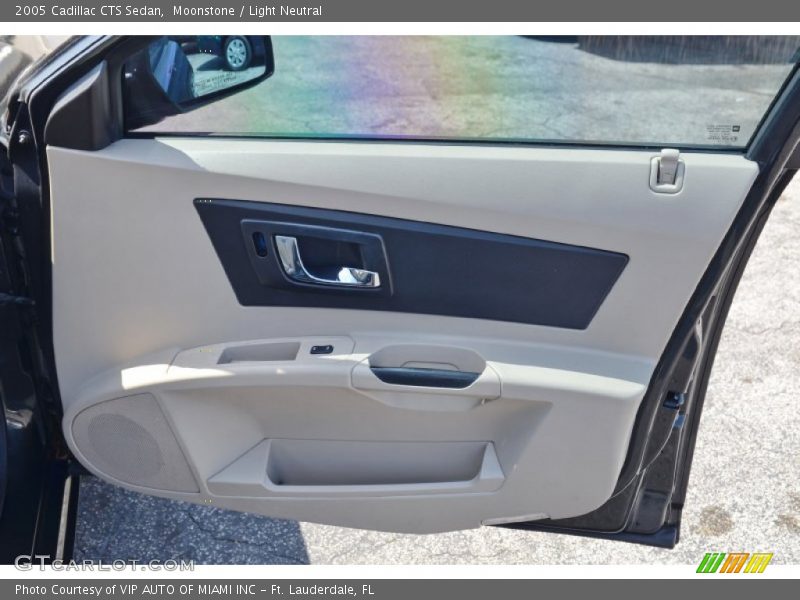 Moonstone / Light Neutral 2005 Cadillac CTS Sedan