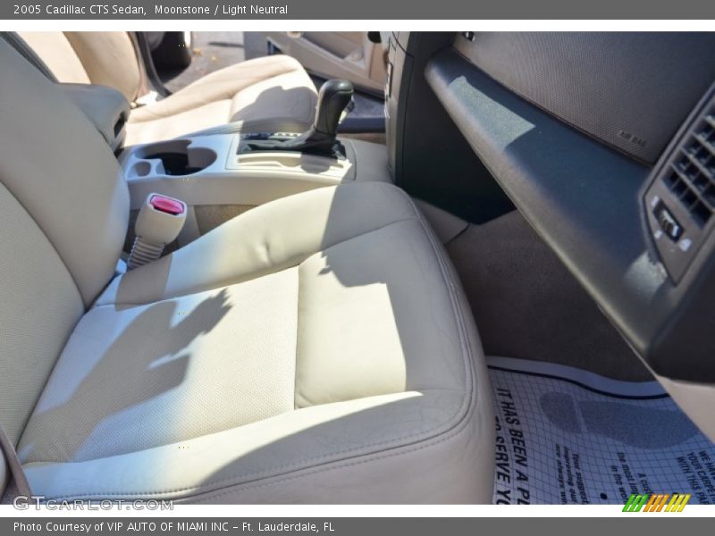 Moonstone / Light Neutral 2005 Cadillac CTS Sedan