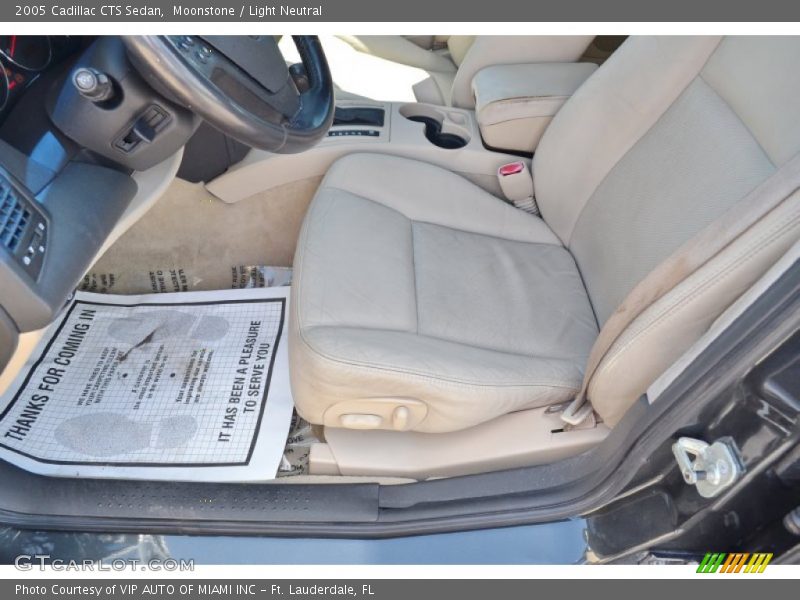 Moonstone / Light Neutral 2005 Cadillac CTS Sedan