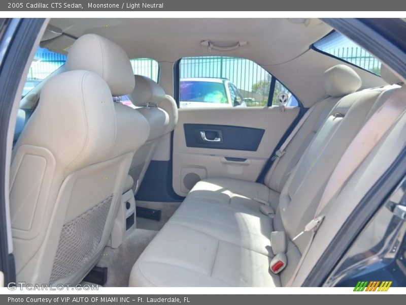 Moonstone / Light Neutral 2005 Cadillac CTS Sedan