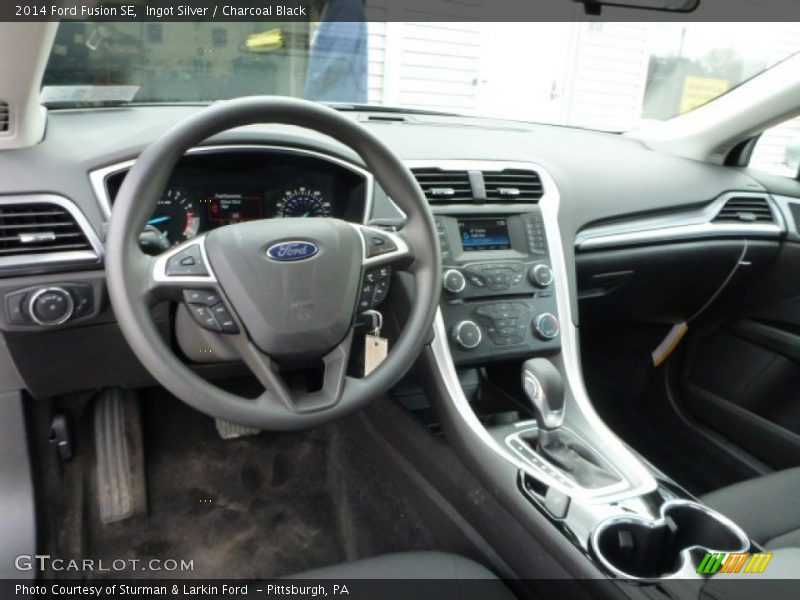 Ingot Silver / Charcoal Black 2014 Ford Fusion SE