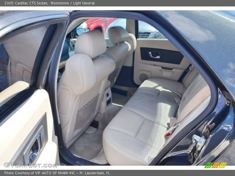 Moonstone / Light Neutral 2005 Cadillac CTS Sedan