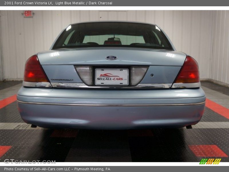 Light Blue Metallic / Dark Charcoal 2001 Ford Crown Victoria LX