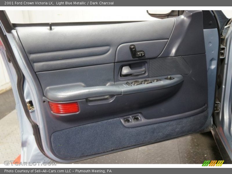 Light Blue Metallic / Dark Charcoal 2001 Ford Crown Victoria LX