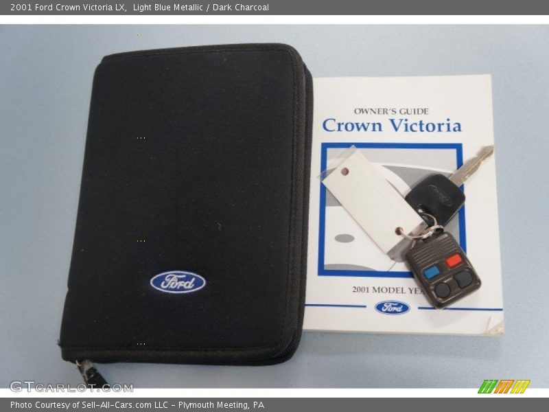 Light Blue Metallic / Dark Charcoal 2001 Ford Crown Victoria LX