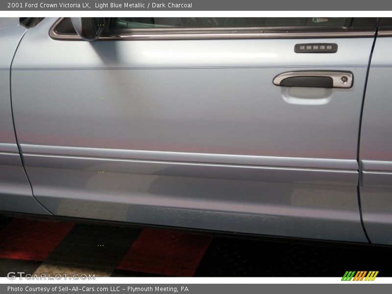 Light Blue Metallic / Dark Charcoal 2001 Ford Crown Victoria LX