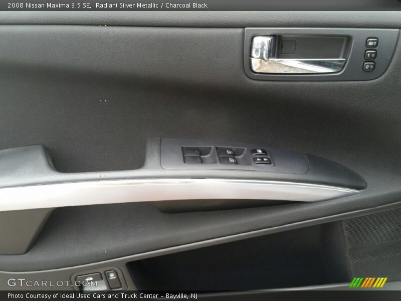 Radiant Silver Metallic / Charcoal Black 2008 Nissan Maxima 3.5 SE