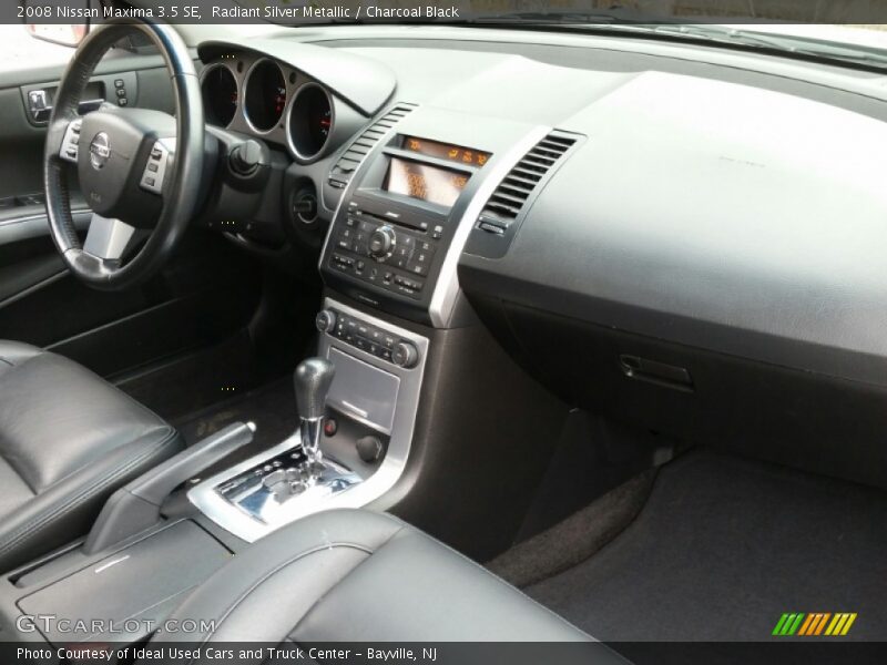 Radiant Silver Metallic / Charcoal Black 2008 Nissan Maxima 3.5 SE