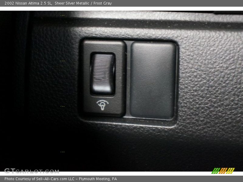 Sheer Silver Metallic / Frost Gray 2002 Nissan Altima 2.5 SL