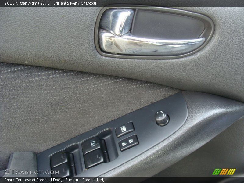 Brilliant Silver / Charcoal 2011 Nissan Altima 2.5 S