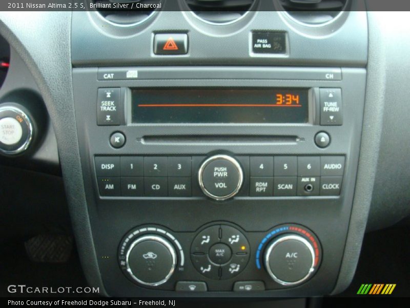 Brilliant Silver / Charcoal 2011 Nissan Altima 2.5 S
