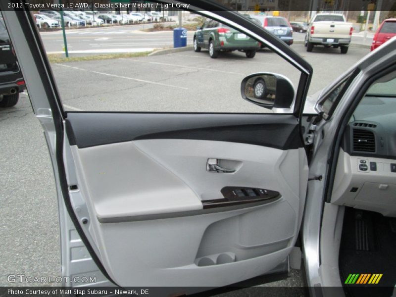 Classic Silver Metallic / Light Gray 2012 Toyota Venza LE AWD