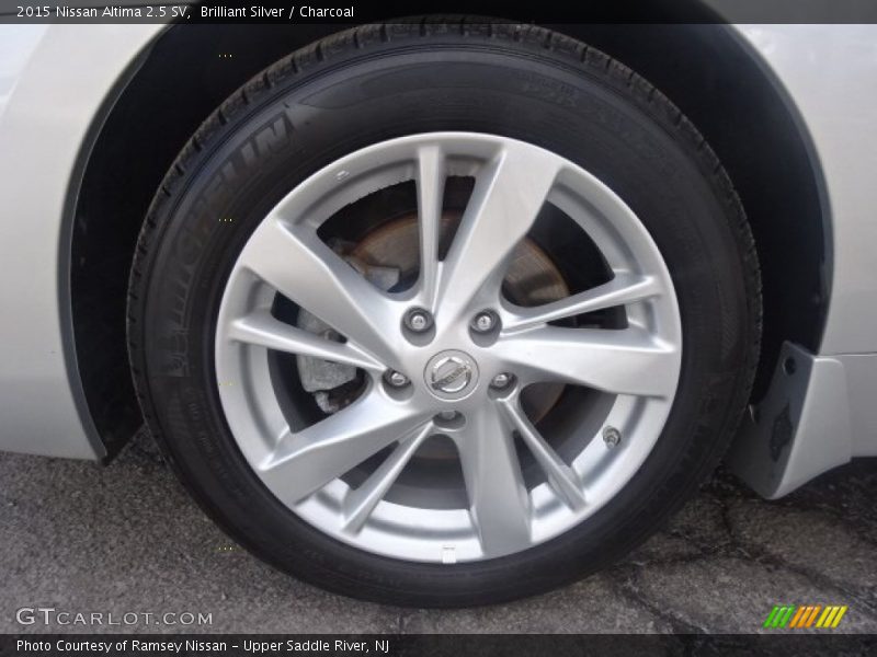Brilliant Silver / Charcoal 2015 Nissan Altima 2.5 SV