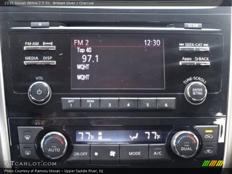 Brilliant Silver / Charcoal 2015 Nissan Altima 2.5 SV