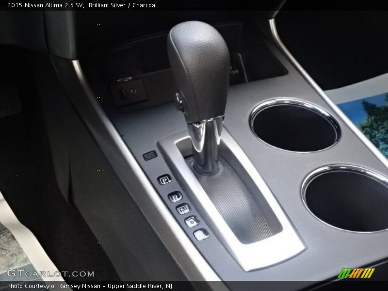 Brilliant Silver / Charcoal 2015 Nissan Altima 2.5 SV
