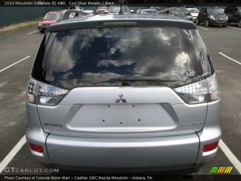 Cool Silver Metallic / Black 2010 Mitsubishi Outlander ES 4WD