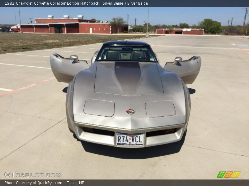Silver Beige / Silver Beige 1982 Chevrolet Corvette Collector Edition Hatchback