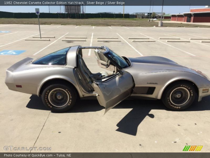 Silver Beige / Silver Beige 1982 Chevrolet Corvette Collector Edition Hatchback
