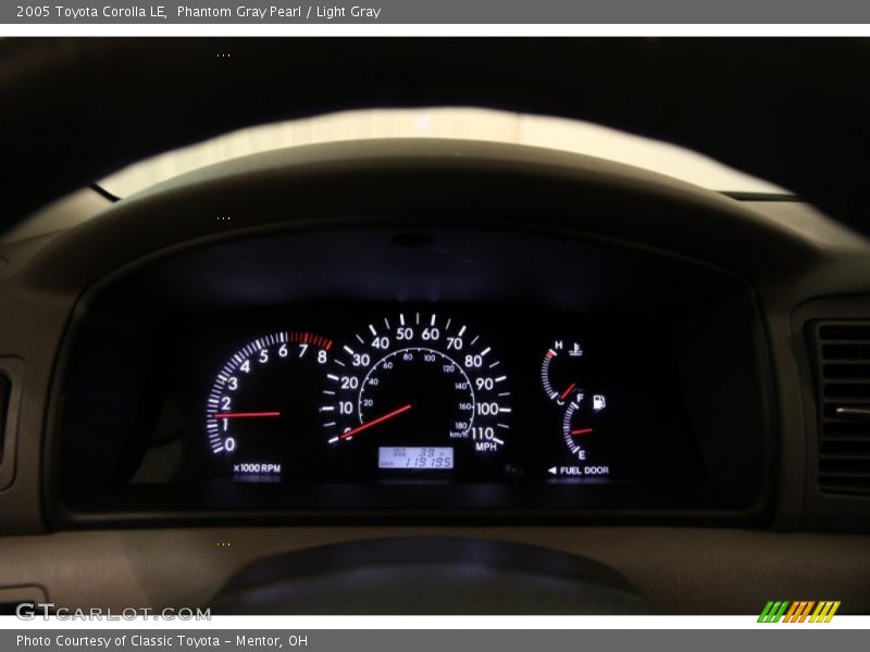 Phantom Gray Pearl / Light Gray 2005 Toyota Corolla LE