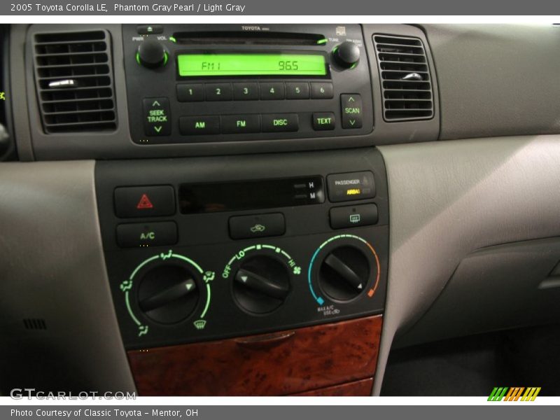 Phantom Gray Pearl / Light Gray 2005 Toyota Corolla LE