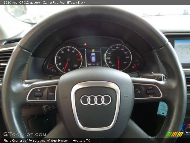 Garnet Red Pearl Effect / Black 2010 Audi Q5 3.2 quattro
