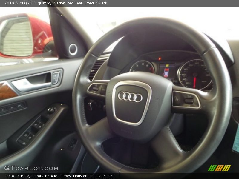 Garnet Red Pearl Effect / Black 2010 Audi Q5 3.2 quattro