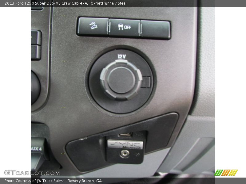 Oxford White / Steel 2013 Ford F250 Super Duty XL Crew Cab 4x4