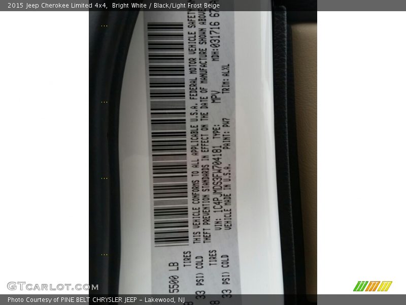 Bright White / Black/Light Frost Beige 2015 Jeep Cherokee Limited 4x4