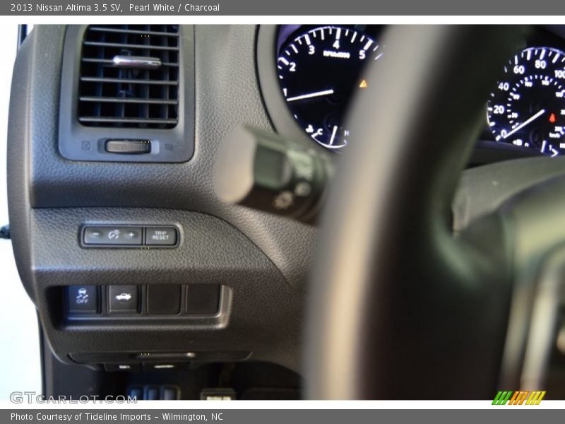 Pearl White / Charcoal 2013 Nissan Altima 3.5 SV