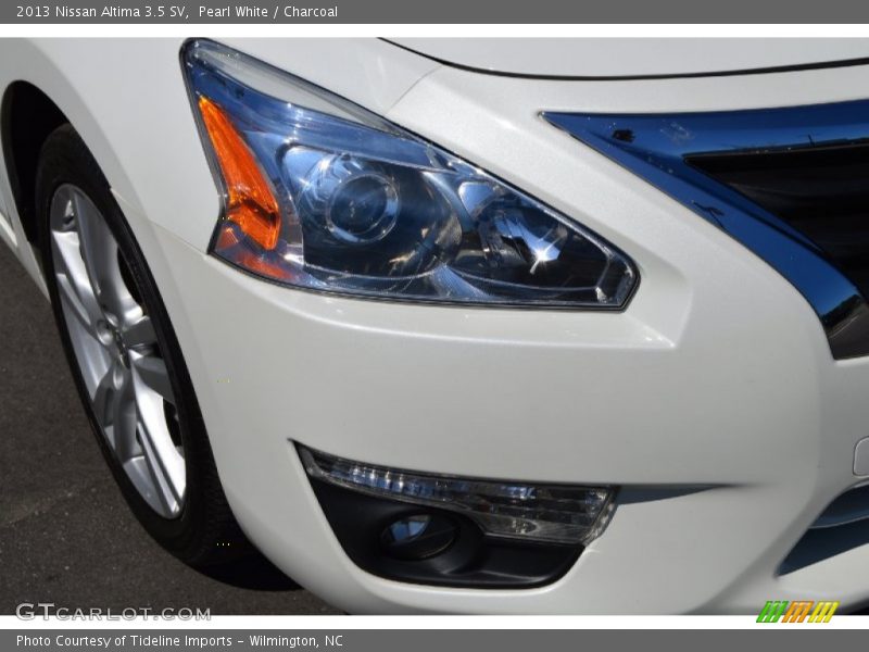 Pearl White / Charcoal 2013 Nissan Altima 3.5 SV