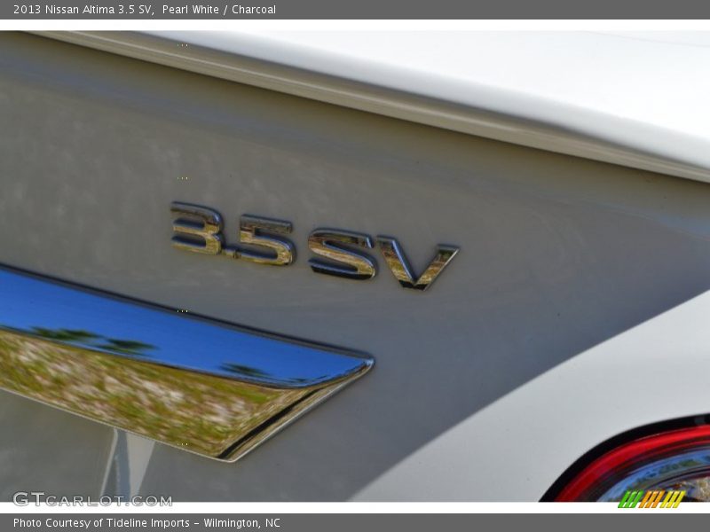 Pearl White / Charcoal 2013 Nissan Altima 3.5 SV