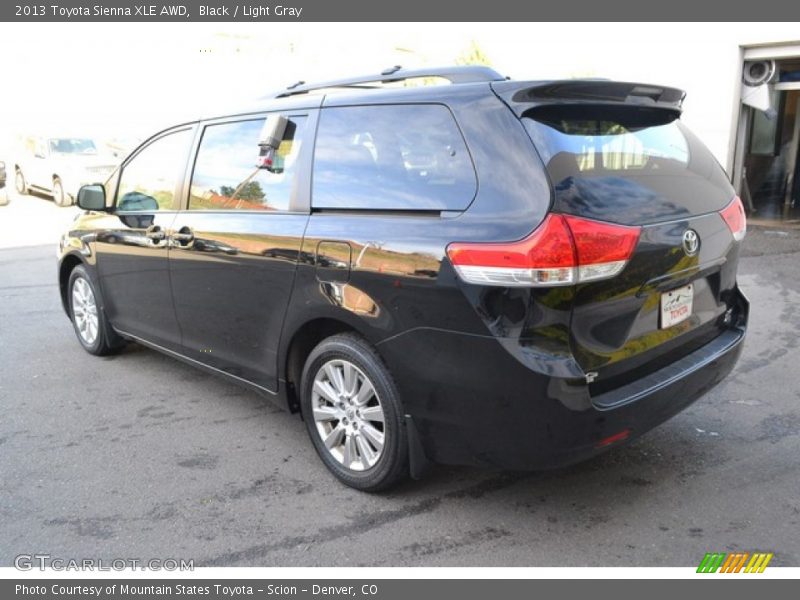 Black / Light Gray 2013 Toyota Sienna XLE AWD