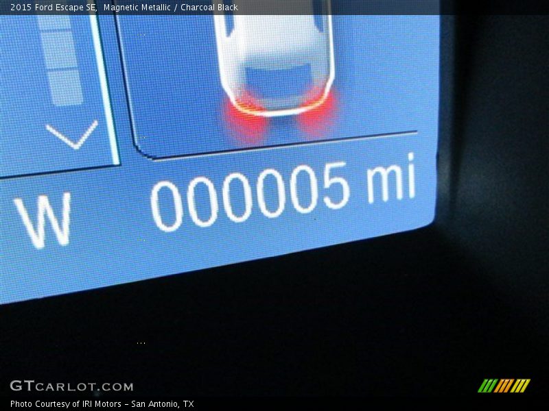 Magnetic Metallic / Charcoal Black 2015 Ford Escape SE