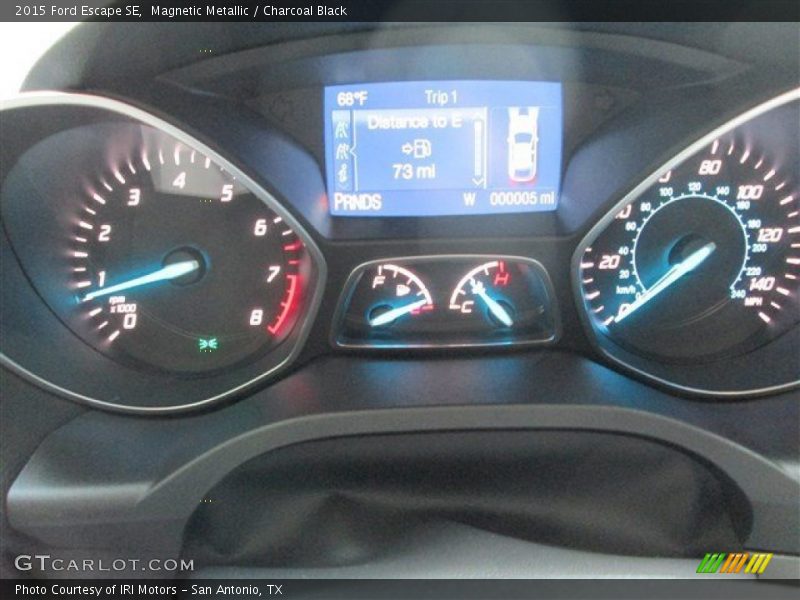 Magnetic Metallic / Charcoal Black 2015 Ford Escape SE