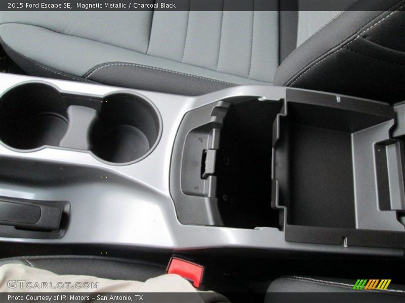 Magnetic Metallic / Charcoal Black 2015 Ford Escape SE