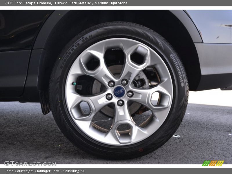 Tuxedo Black Metallic / Medium Light Stone 2015 Ford Escape Titanium