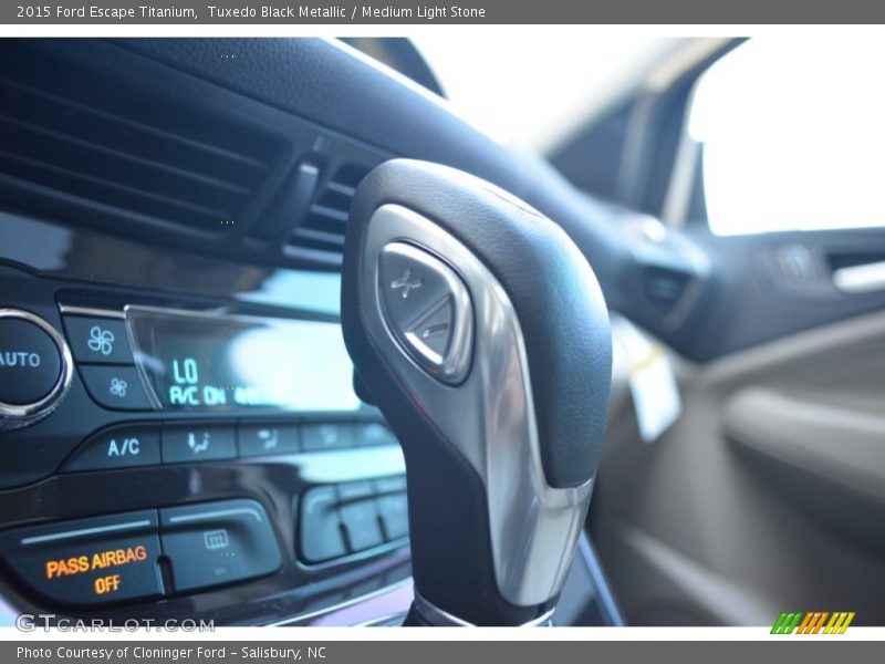 Tuxedo Black Metallic / Medium Light Stone 2015 Ford Escape Titanium
