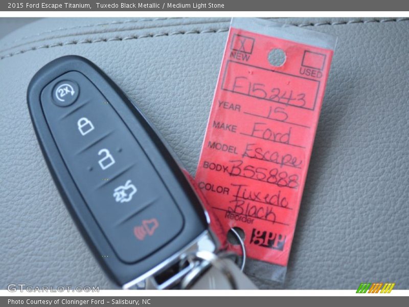 Tuxedo Black Metallic / Medium Light Stone 2015 Ford Escape Titanium