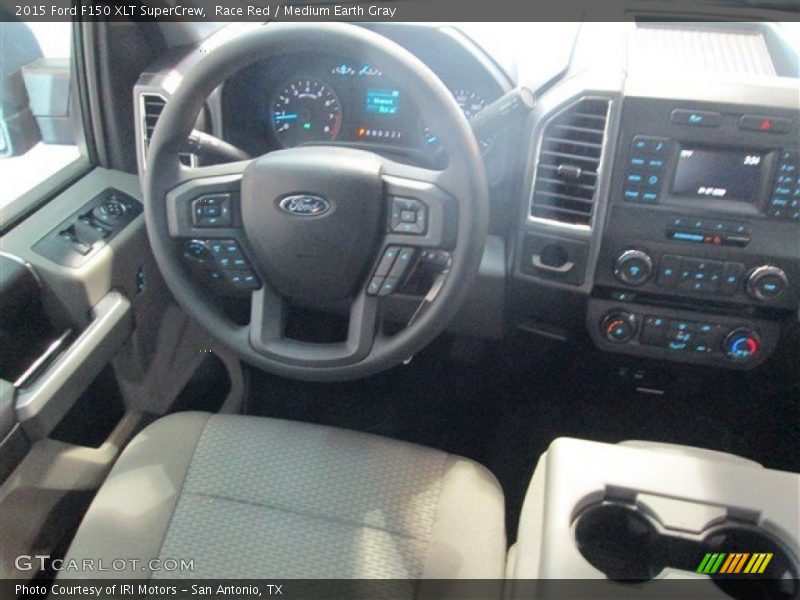 Race Red / Medium Earth Gray 2015 Ford F150 XLT SuperCrew