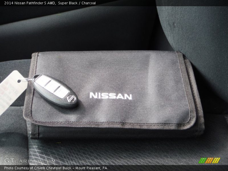 Super Black / Charcoal 2014 Nissan Pathfinder S AWD